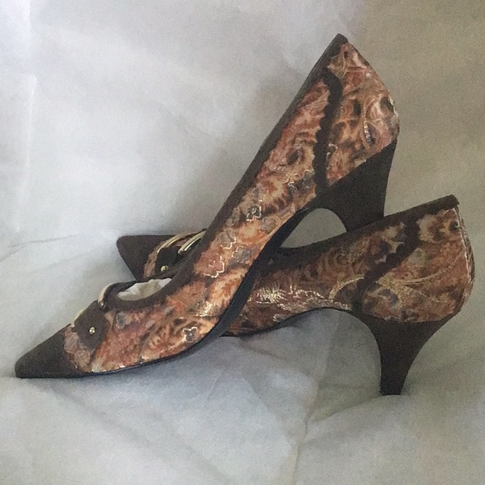 Size 8 Frankie & Dany heels - Picture 1 of 4
